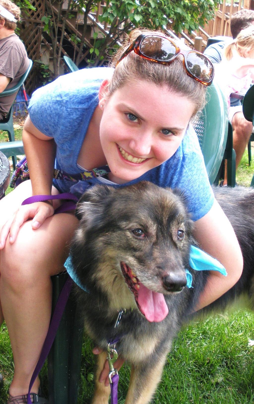 Dog at Art Fair - BT Trierweiler